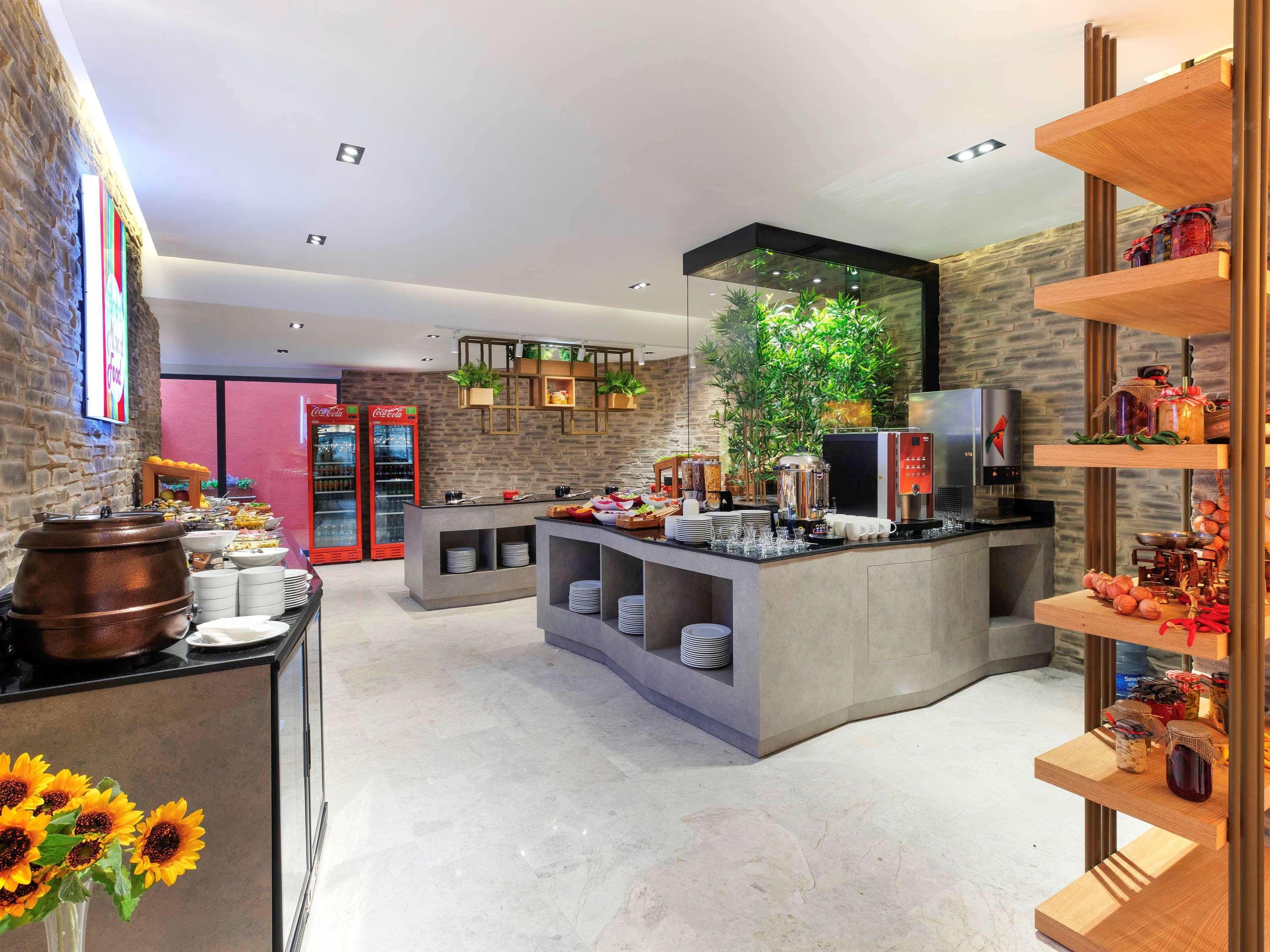 Ibis Styles Istanbul Atasehir Hotell Exteriör bild